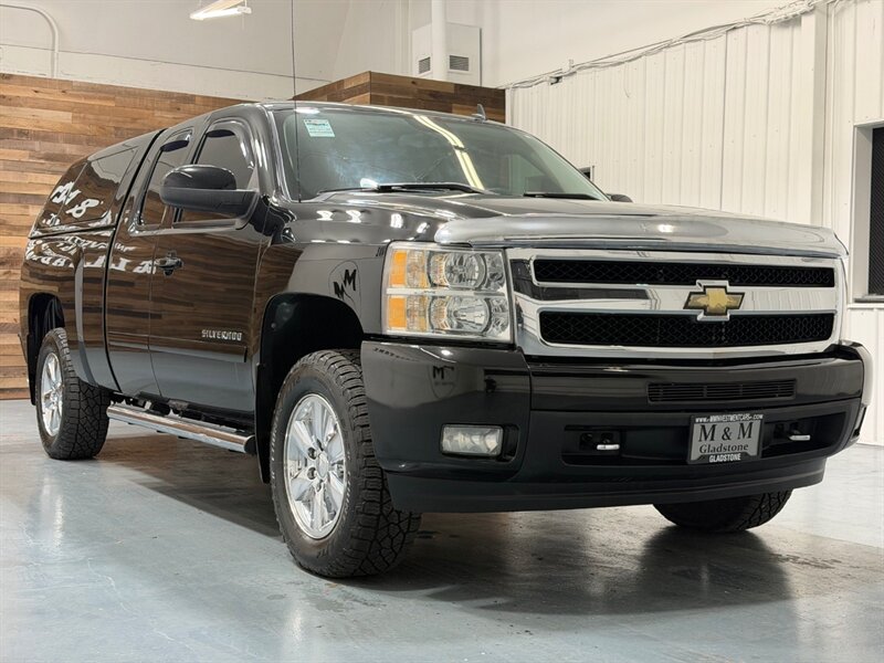 2011 Chevrolet Silverado 1500 LTZ 4X4 5.3L V8 / Leather Heated Seats /ZERO RUST - Photo 53 - Gladstone, OR 97027