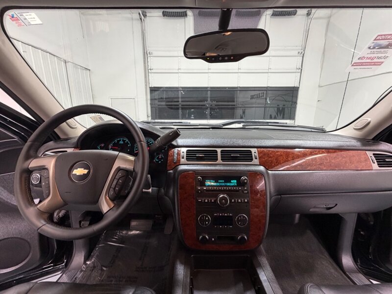 2011 Chevrolet Silverado 1500 LTZ 4X4 5.3L V8 / Leather Heated Seats /ZERO RUST - Photo 35 - Gladstone, OR 97027