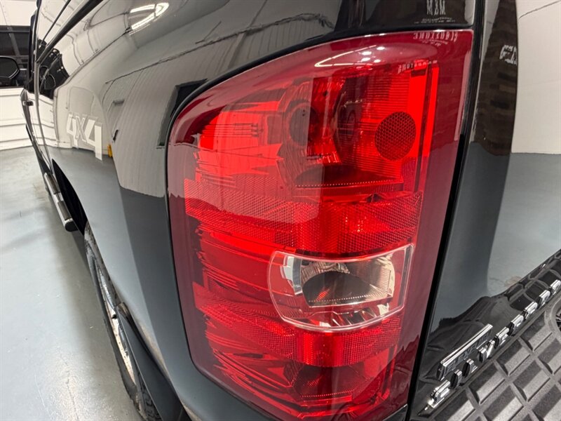 2011 Chevrolet Silverado 1500 LTZ 4X4 5.3L V8 / Leather Heated Seats /ZERO RUST - Photo 28 - Gladstone, OR 97027