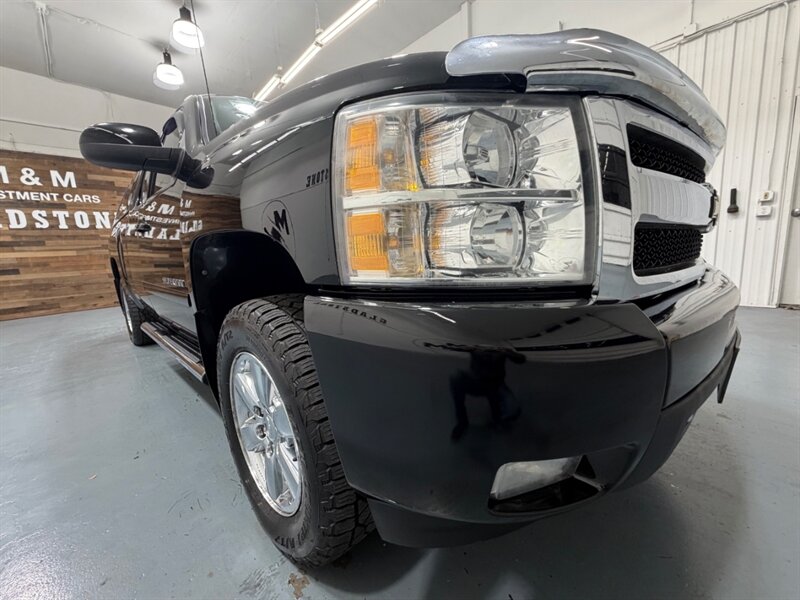 2011 Chevrolet Silverado 1500 LTZ 4X4 5.3L V8 / Leather Heated Seats /ZERO RUST - Photo 48 - Gladstone, OR 97027