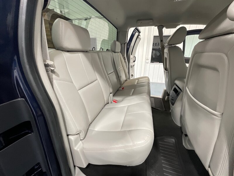 2008 Chevrolet Silverado 1500 LT 4X4 5.3L V8 / Leather Seats / 106K Miles / ZERO RUST / NEW TIRES - Photo 37 - Gladstone, OR 97027