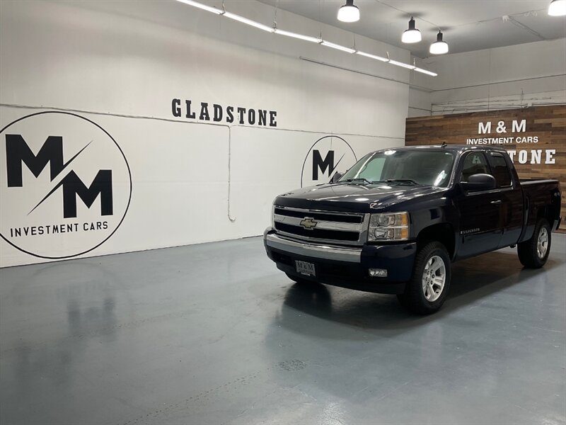 2008 Chevrolet Silverado 1500 LT 4X4 5.3L V8 / Leather Seats / 106K Miles / ZERO RUST / NEW TIRES - Photo 58 - Gladstone, OR 97027