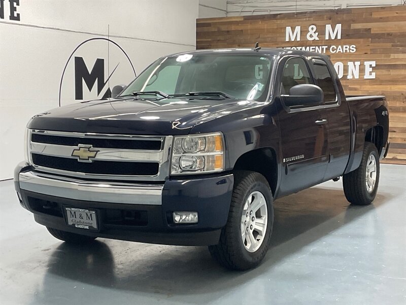 2008 Chevrolet Silverado 1500 LT 4X4 5.3L V8 / Leather Seats / 106K Miles / ZERO RUST / NEW TIRES - Photo 56 - Gladstone, OR 97027