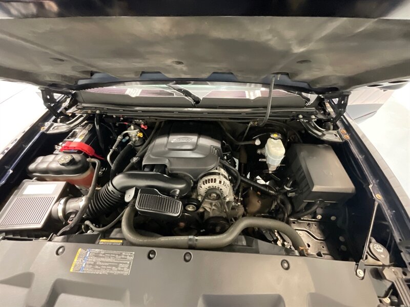 2008 Chevrolet Silverado 1500 LT 4X4 5.3L V8 / Leather Seats / 106K Miles / ZERO RUST / NEW TIRES - Photo 46 - Gladstone, OR 97027