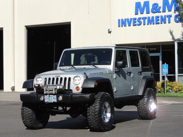 2009 Jeep Wrangler Unlimited Rubicon / 4X4 / 6-SPEED / LIFTED LIFTED