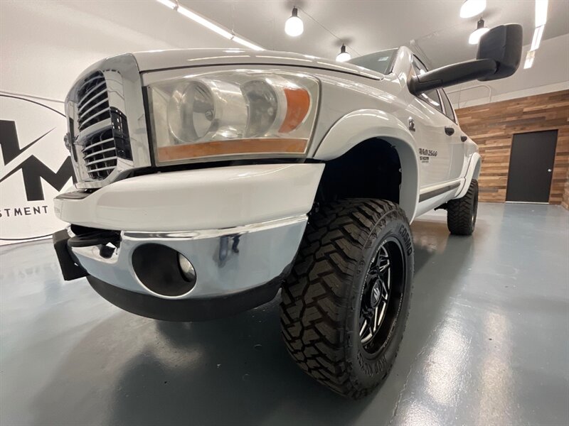 2006 Dodge Ram 2500 SLT BIG HORN 4X4 / 5.9L DIESEL / 1-OWNER / LIFTED  / BRAND NEW TIRES / ZERO RUST - Photo 50 - Gladstone, OR 97027