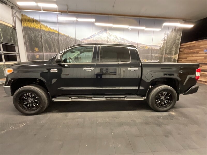 2016 Toyota Tundra 1794 Edition CrewMax 4X4 / 5.7L V8 / SHARP & CLEAN ...