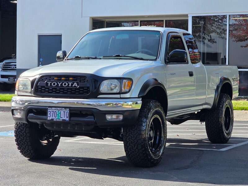 2002 Toyota Tacoma 4X4 V6 5 SPEED MANUAL / TIMING BELT DONE / LIFTED / PRO COMP WHEELS / BF GOODRICH TIRES / EXCELLENT SERVICE HISTORY - Photo 1 - Portland, OR 97217