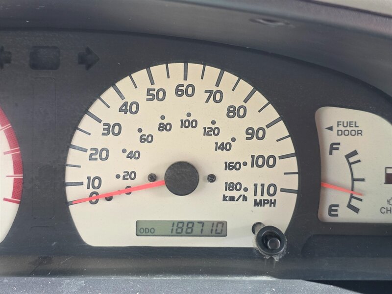 2002 Toyota Tacoma 4X4 V6 5 SPEED MANUAL / TIMING BELT DONE / LIFTED / PRO COMP WHEELS / BF GOODRICH TIRES / EXCELLENT SERVICE HISTORY - Photo 36 - Portland, OR 97217