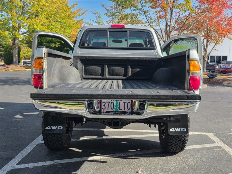 2002 Toyota Tacoma 4X4 V6 5 SPEED MANUAL / TIMING BELT DONE / LIFTED / PRO COMP WHEELS / BF GOODRICH TIRES / EXCELLENT SERVICE HISTORY - Photo 30 - Portland, OR 97217