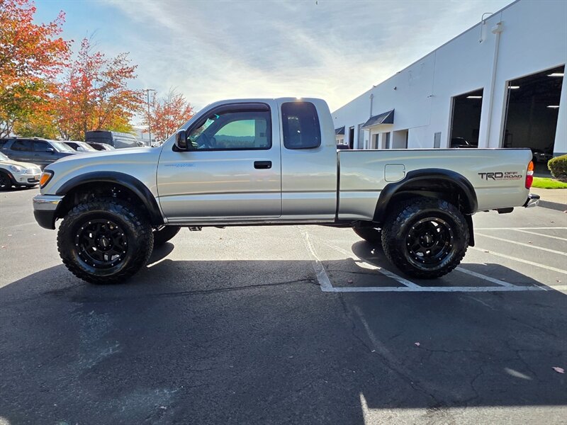 2002 Toyota Tacoma 4X4 V6 5 SPEED MANUAL / TIMING BELT DONE / LIFTED / PRO COMP WHEELS / BF GOODRICH TIRES / EXCELLENT SERVICE HISTORY - Photo 3 - Portland, OR 97217