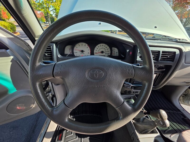 2002 Toyota Tacoma 4X4 V6 5 SPEED MANUAL / TIMING BELT DONE / LIFTED / PRO COMP WHEELS / BF GOODRICH TIRES / EXCELLENT SERVICE HISTORY - Photo 40 - Portland, OR 97217
