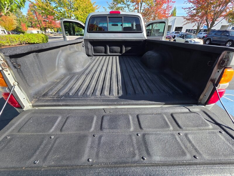 2002 Toyota Tacoma 4X4 V6 5 SPEED MANUAL / TIMING BELT DONE / LIFTED / PRO COMP WHEELS / BF GOODRICH TIRES / EXCELLENT SERVICE HISTORY - Photo 19 - Portland, OR 97217