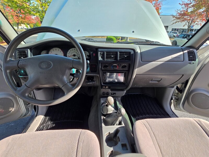 2002 Toyota Tacoma 4X4 V6 5 SPEED MANUAL / TIMING BELT DONE / LIFTED / PRO COMP WHEELS / BF GOODRICH TIRES / EXCELLENT SERVICE HISTORY - Photo 15 - Portland, OR 97217