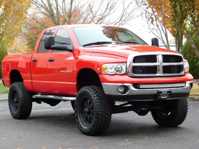 2005 Dodge Ram 2500 SLT 4dr / 4X4 / 5.9L DIESEL / 6-SPEED / LIFTED