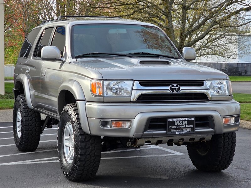 2002 Toyota 4Runner SPORT 4X4 V6 3.4L / SUN ROOF / NEW TIRES / LIFTED  / FRESHLY SERVICED / BEAUTIFUL - Photo 2 - Portland, OR 97217