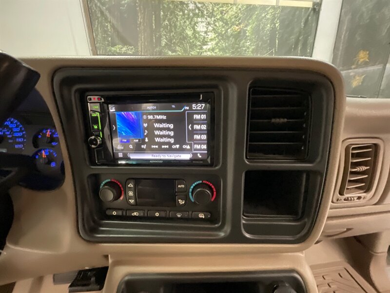 2005 Chevrolet Silverado 3500 LT 4X4 / 6.6L DURAMAX DIESEL / Leather / LOCAL  / RUST FREE / Long Bed - Photo 21 - Gladstone, OR 97027