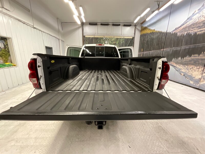 2005 Chevrolet Silverado 3500 LT 4X4 / 6.6L DURAMAX DIESEL / Leather / LOCAL  / RUST FREE / Long Bed - Photo 12 - Gladstone, OR 97027