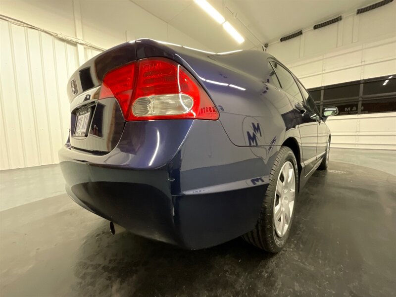 2011 Honda Civic LX Sedan 4-Door / 4Cyl / Automatic / 101K Miles   - Photo 39 - Gladstone, OR 97027