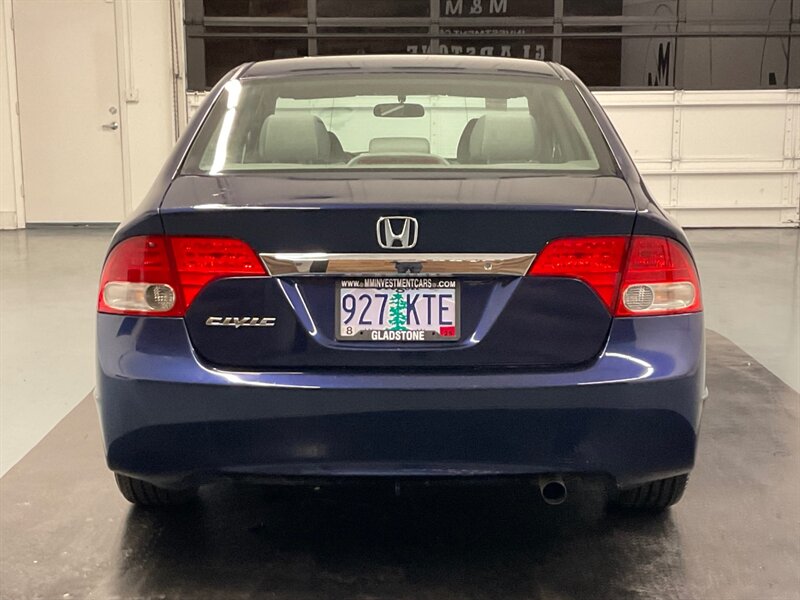 2011 Honda Civic LX Sedan 4-Door / 4Cyl / Automatic / 101K Miles   - Photo 6 - Gladstone, OR 97027