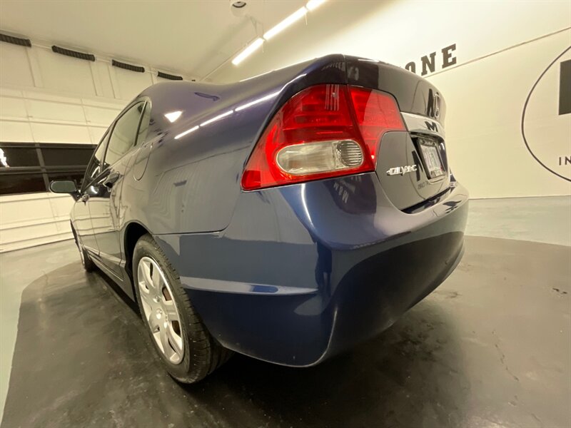 2011 Honda Civic LX Sedan 4-Door / 4Cyl / Automatic / 101K Miles   - Photo 38 - Gladstone, OR 97027