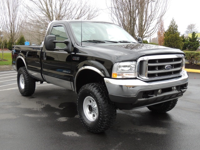 2001 Ford F-350 Super Duty 4X4 / 7.3 L DIESEL / LIFTED / LOW Miles