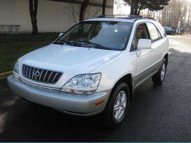 2001 Lexus RX 300 Base Base   - Photo 1 - Portland, OR 97217