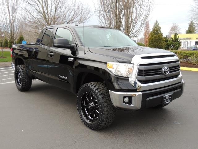 2014 Toyota Tundra DOUBLE CAB 5.7/ TRD 4X4 OFF ROAD / Leather/ LIFTED