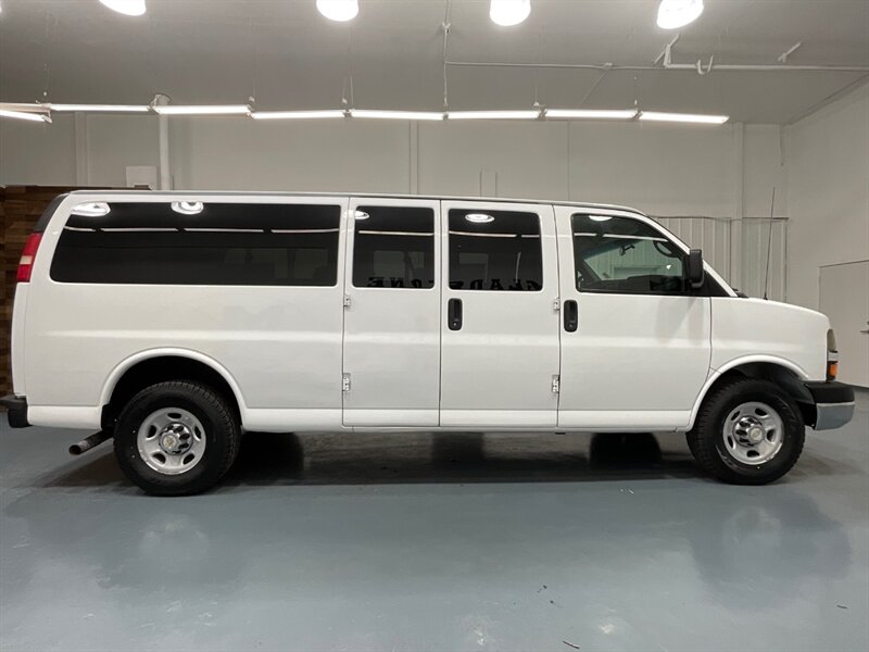 2013 Chevrolet Express LT 3500  Van 15-Passenger / 6.0L V8 / 80K MILES  / ZERO RUST / BRAND NEW TIRES 10-PLY - Photo 4 - Gladstone, OR 97027