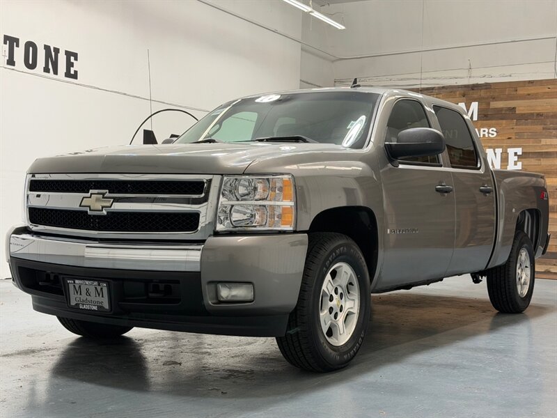 2007 Chevrolet Silverado 1500 LT Z-71 4X4 5.3L V8 Crew Cab / 1-OWNER LOCAL /ZERO RUST /TOWING PKG / LOW MILES - Photo 53 - Gladstone, OR 97027