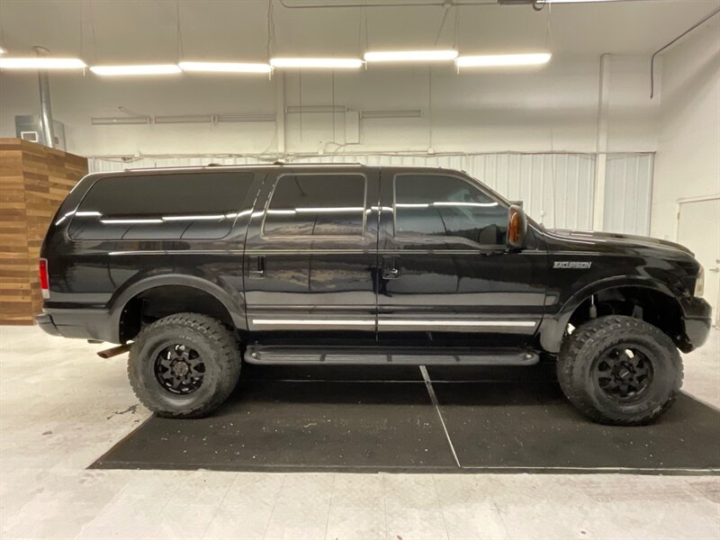 2005 Ford Excursion Limited 4X4 / 6.8L V10 / Leather / LIFTED LIFTED  / Leather & Heated Seats / LIFTED w. 35 " TOYO OPEN COUNTRY TIRES / RUST FREE - Photo 4 - Gladstone, OR 97027