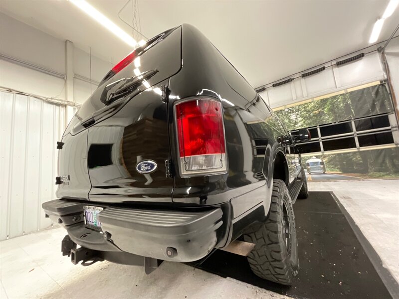 2005 Ford Excursion Limited 4X4 / 6.8L V10 / Leather / LIFTED LIFTED  / Leather & Heated Seats / LIFTED w. 35 " TOYO OPEN COUNTRY TIRES / RUST FREE - Photo 26 - Gladstone, OR 97027