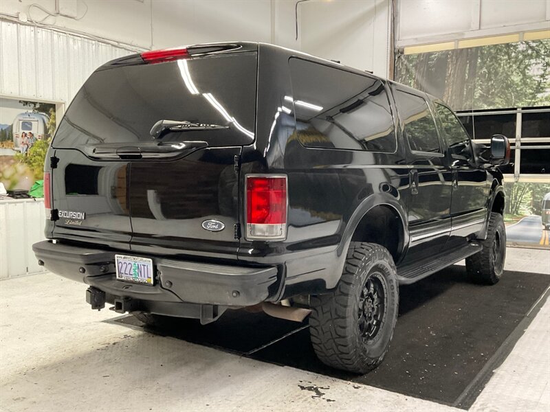 2005 Ford Excursion Limited 4X4 / 6.8L V10 / Leather / LIFTED LIFTED  / Leather & Heated Seats / LIFTED w. 35 " TOYO OPEN COUNTRY TIRES / RUST FREE - Photo 8 - Gladstone, OR 97027