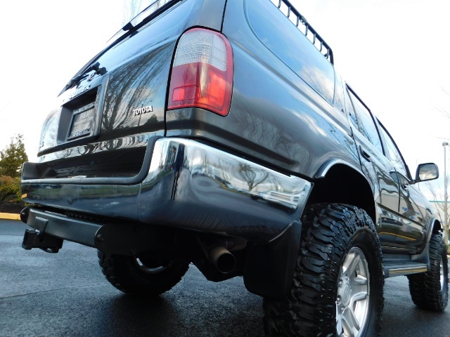 1998 Toyota 4Runner SR5 4X4 / 3.4L V6 / 1-OWNER / NEW LIFT !!   - Photo 12 - Portland, OR 97217