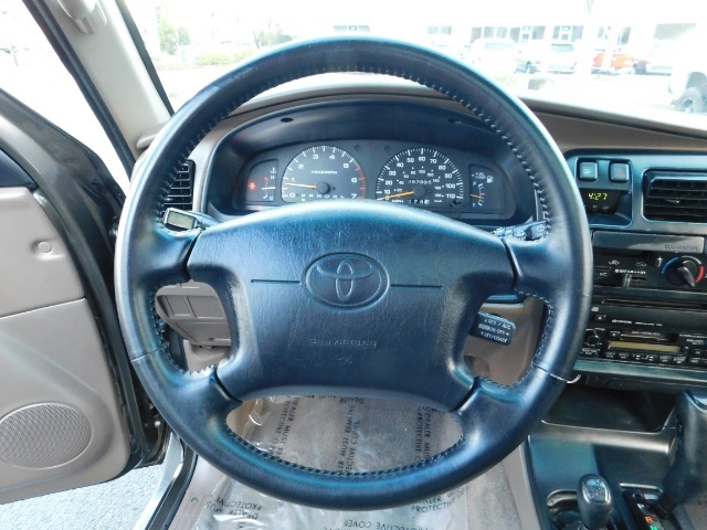 1998 Toyota 4Runner SR5 4X4 / 3.4L V6 / 1-OWNER / NEW LIFT !!   - Photo 36 - Portland, OR 97217