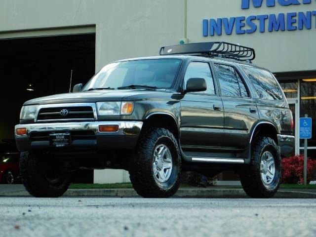 1998 Toyota 4Runner SR5 4X4 / 3.4L V6 / 1-OWNER / NEW LIFT !!   - Photo 1 - Portland, OR 97217