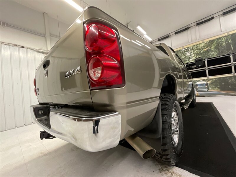 2008 Dodge Ram 2500 SLT Quad Cab 4X4 / 6.7L DIESEL / NEW TIRES  / LEVELED w. BRAND NEW 35 " MUD TIRES / LOCAL TRUCK / RUST FREE / Backup Camera / Super Clean !! - Photo 10 - Gladstone, OR 97027