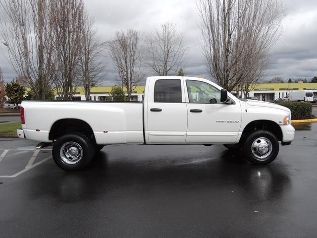 2004 Dodge Ram 3500 SLT Sport / 4X4 / DUALLY / 5.9L DIESEL / 1-OWNER   - Photo 4 - Portland, OR 97217