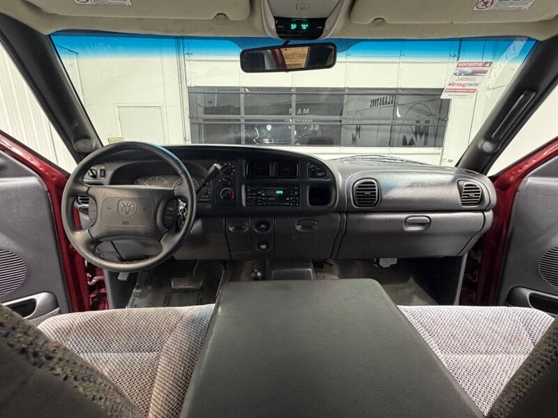 2001 Dodge Ram 3500 SLT Quad Cab 4X4/ 5.9L Diesel /Long bed/ 91K MILES / NEW TIRES / RUST FREE - Photo 37 - Gladstone, OR 97027
