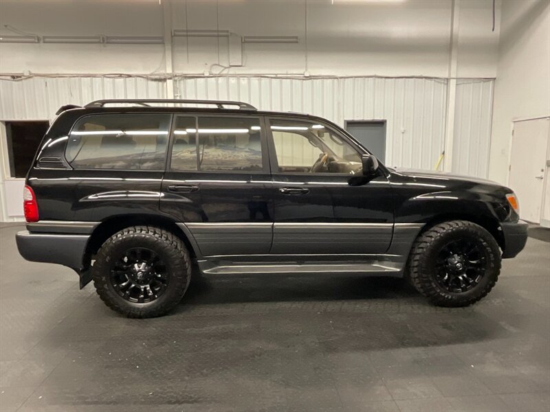 2002 Lexus LX 470 Sport Utility 4X   - Photo 4 - Gladstone, OR 97027