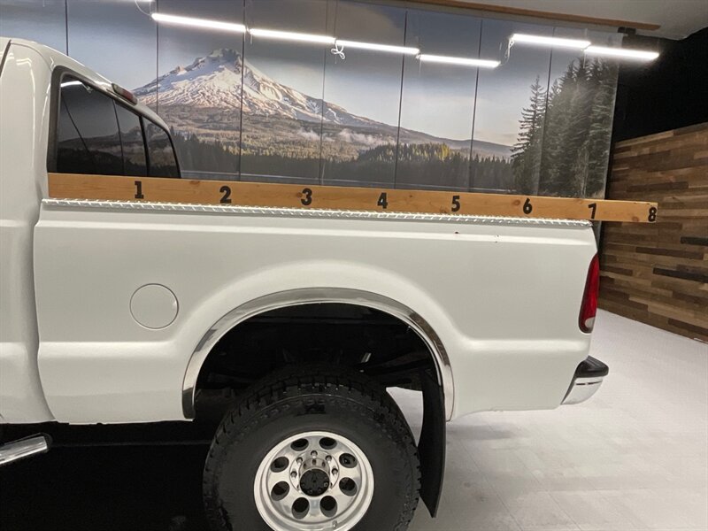 2002 Ford F-350 Lariat Crew Cab 4X4 / 7.3L DIESEL / Leather Seats  / SHORT BED / 175,000 MILES - Photo 9 - Gladstone, OR 97027