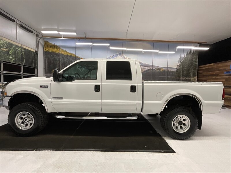 2002 Ford F-350 Lariat Crew Cab 4X4 / 7.3L DIESEL / Leather Seats  / SHORT BED / 175,000 MILES - Photo 3 - Gladstone, OR 97027