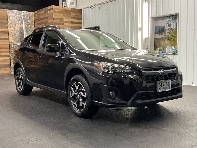 2018 Subaru XV Crossteck 2.0i Premium Sport Utility / 1-Owner / 10,000 MILE  Backup Camera / Sunroof / Heated Seats / Blind Spot Alert / SHARP & CLEAN !! - Photo 2 - Gladstone, OR 97027