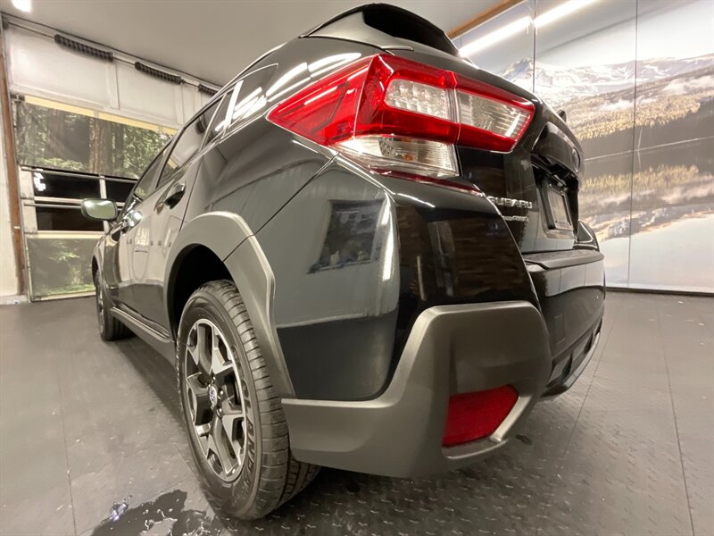 2018 Subaru XV Crossteck 2.0i Premium Sport Utility / 1-Owner / 10,000 MILE  Backup Camera / Sunroof / Heated Seats / Blind Spot Alert / SHARP & CLEAN !! - Photo 11 - Gladstone, OR 97027