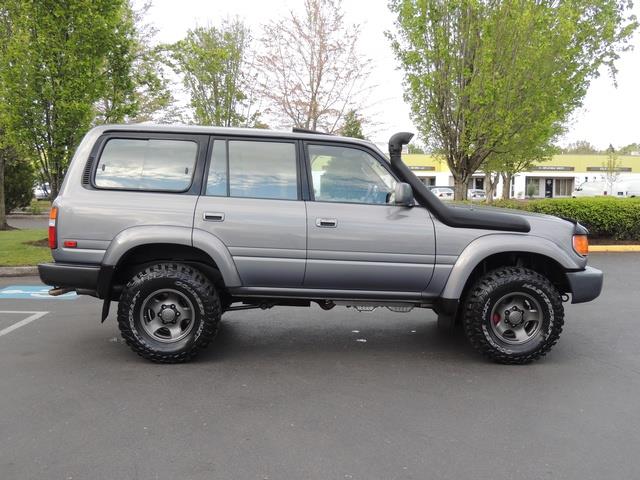 1996 Toyota Land Cruiser LIFTED OME / NEW MUD TIRES / 3RD SEATS SNORKEL   - Photo 3 - Portland, OR 97217