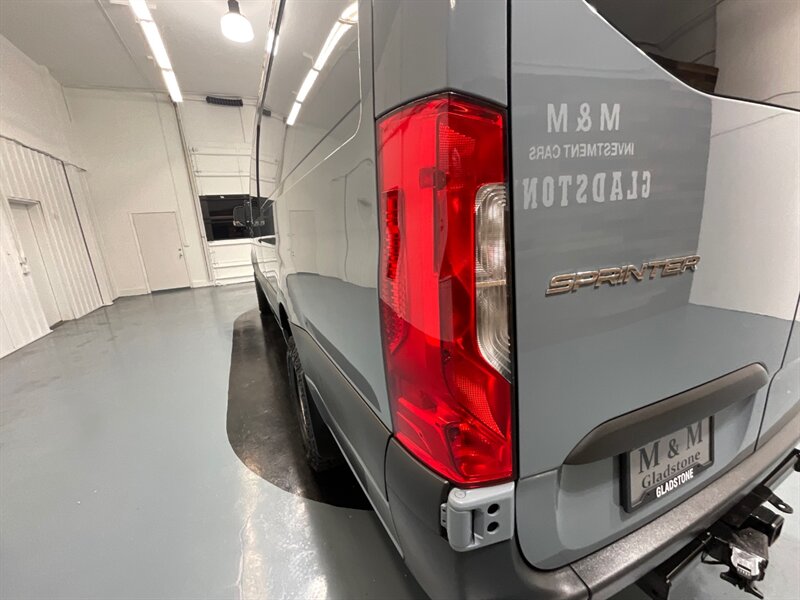 2020 Mercedes-Benz Sprinter 2500 CARGO VAN CREW 4X4 /HIGHROOF 170 " WB/ DIESEL  / 1-OWNER/ Leather Heated Seats - Photo 26 - Gladstone, OR 97027