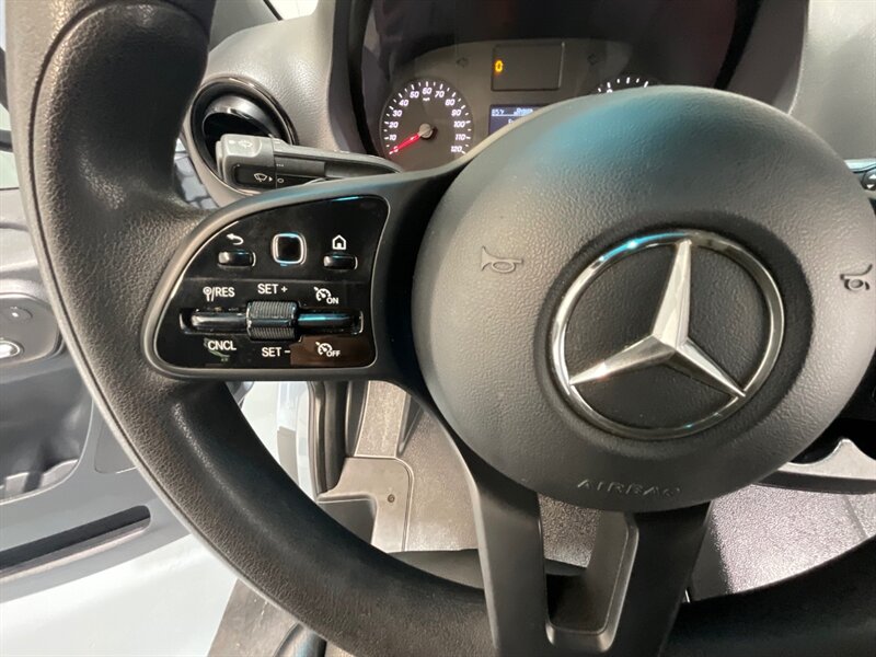 2020 Mercedes-Benz Sprinter 2500 CARGO VAN CREW 4X4 /HIGHROOF 170 " WB/ DIESEL  / 1-OWNER/ Leather Heated Seats - Photo 47 - Gladstone, OR 97027