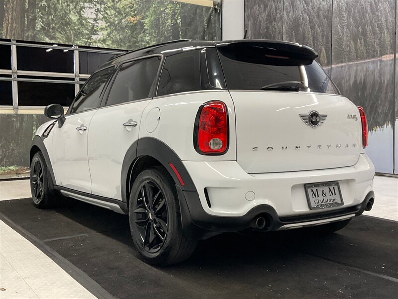 2016 MINI Countryman Cooper S Hatchback 4Dr / 1.6L 4Cyl Turbo / Leather  / Panoramic Sunroof / Automatic / Leather & Heated Seats / 81,000 MILES - Photo 7 - Gladstone, OR 97027