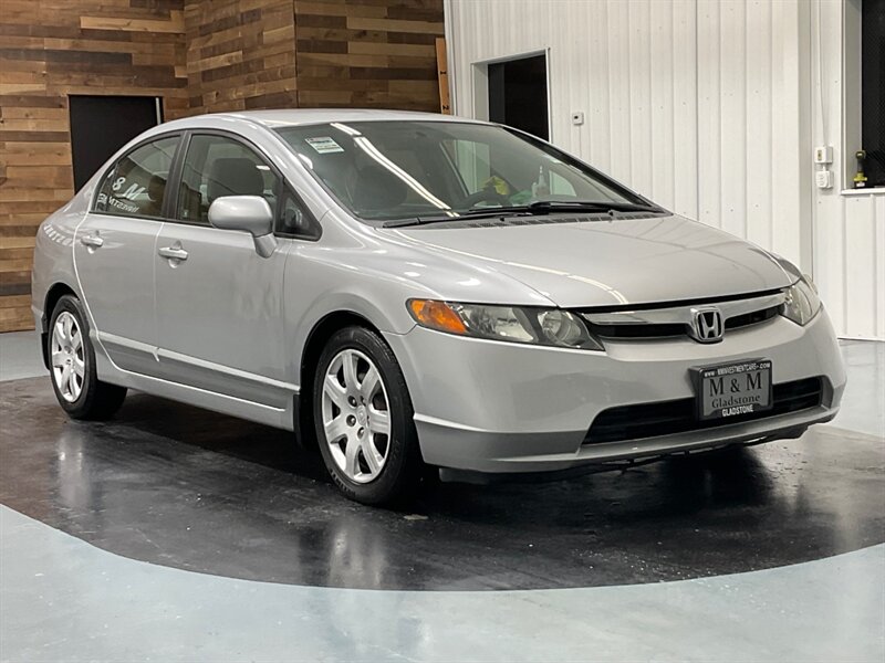 2008 Honda Civic LX Sedan / 4Cyl / Automatic / 112K Miles   - Photo 2 - Gladstone, OR 97027