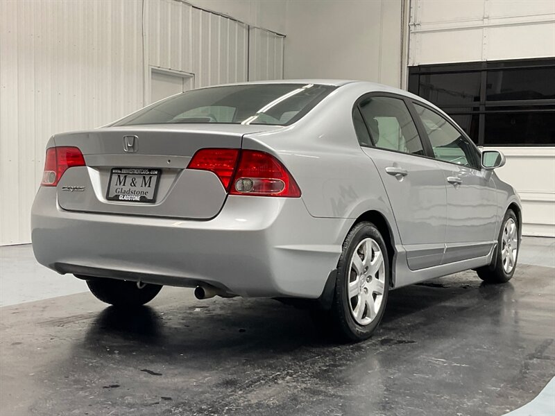 2008 Honda Civic LX Sedan / 4Cyl / Automatic / 112K Miles   - Photo 8 - Gladstone, OR 97027